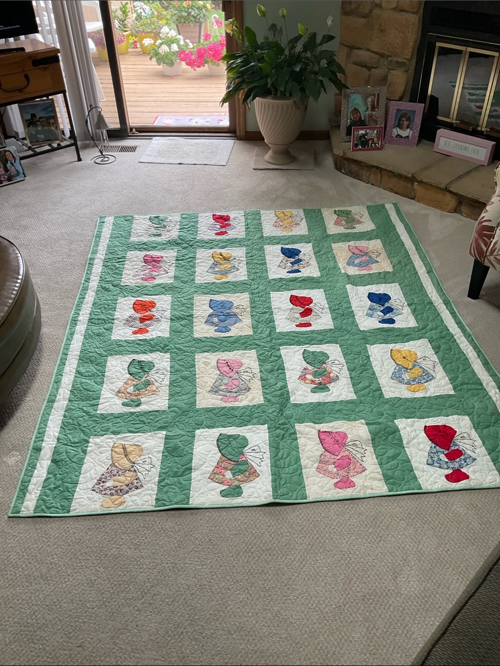 Summer Bonnets Quilt